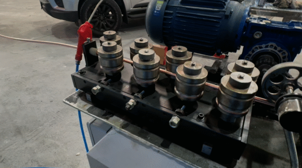 Máquina Perfiladeira Achata Tubos 3/8 Estanhadeira - Imagem 3